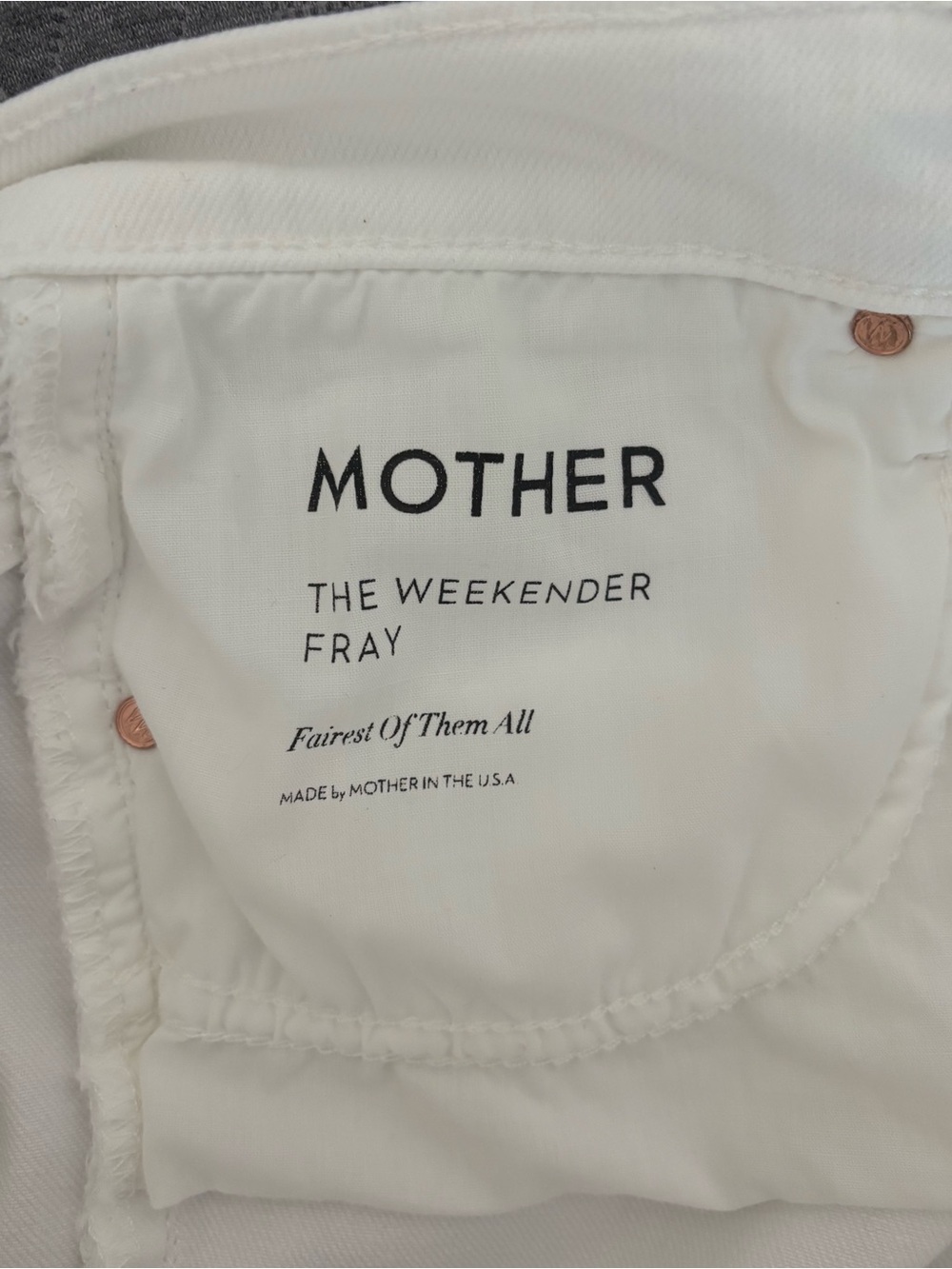 MOTHER The Weekender Fray White Mid Rise Flare Jeans Fairest Of Them All Size 28 - Picture 9 of 12